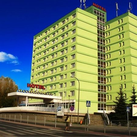 Hotel Accademia Ostrowiec Świętokrzyski Eksteriør bilde